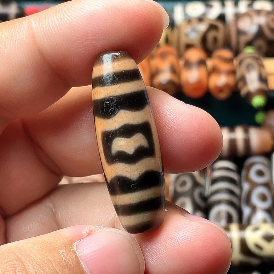 玛瑙/玉髓未镶嵌耳饰朱砂大鹏鸟