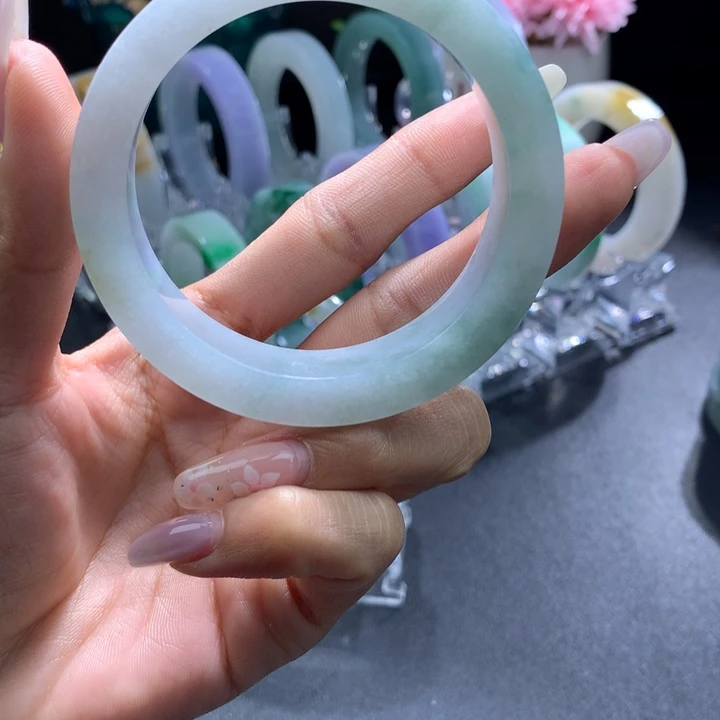 加***孩定制翡翠未镶嵌定制手镯