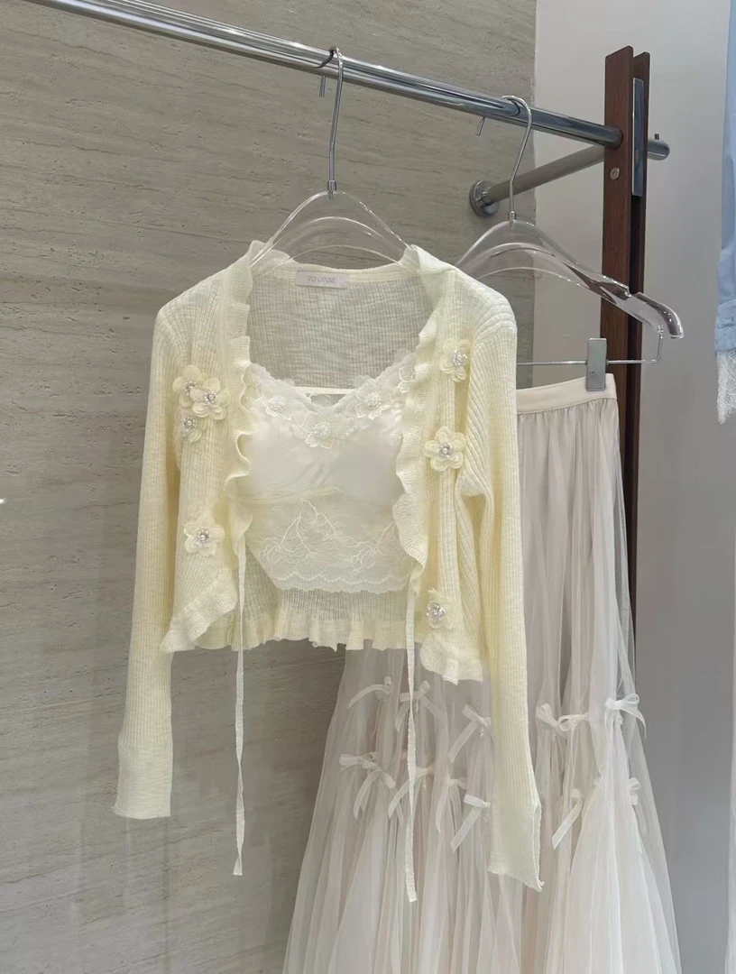 2025春夏新款冰丝针织开衫上衣立体花朵重工细致女纯色黄外套短款