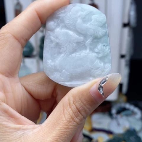 翡翠颈饰未镶嵌翡翠