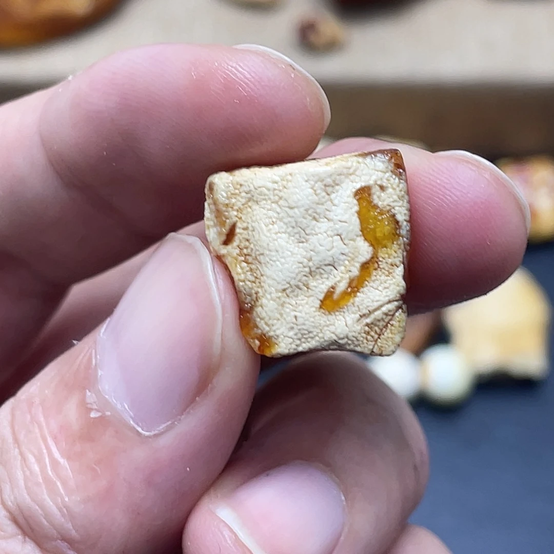 未镶嵌定制琥珀定制