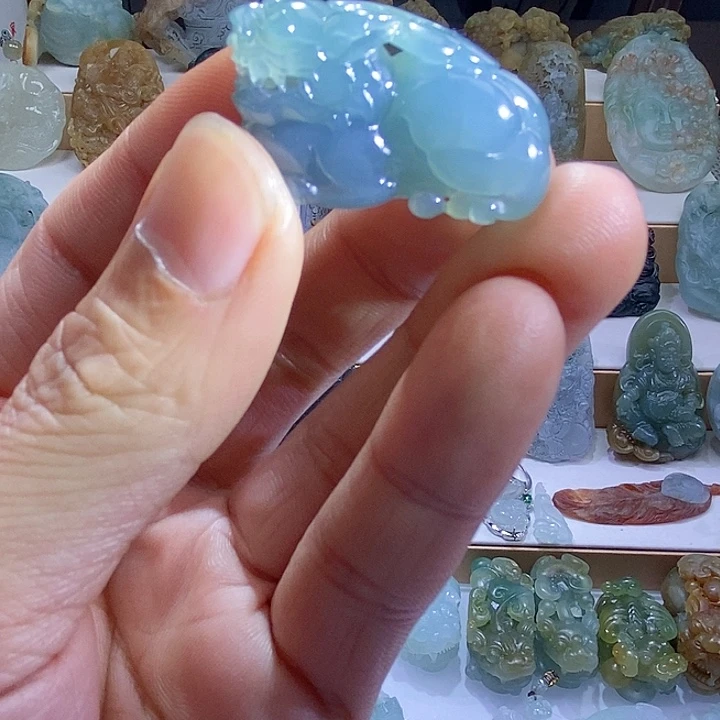 定制翡翠未镶嵌满紫貔貅