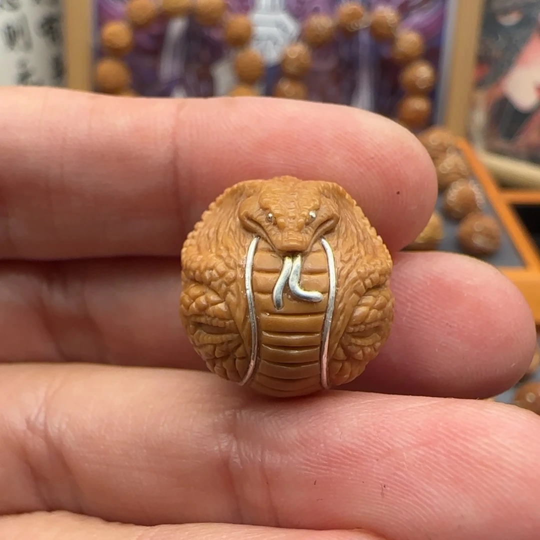 吊坠猴头核桃灵蛇