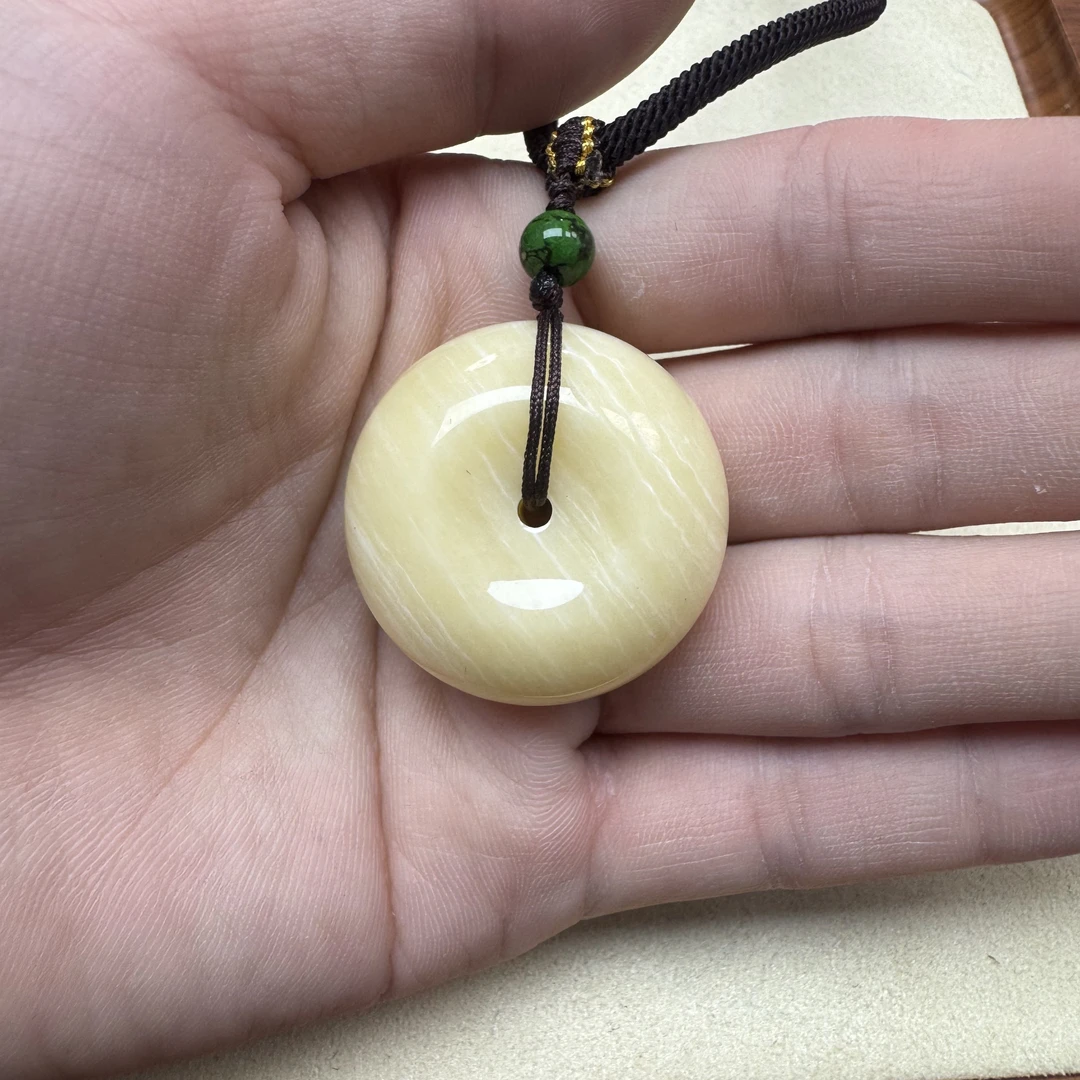 非金属珐琅吊坠 黄色润王平安扣吊坠项链B164