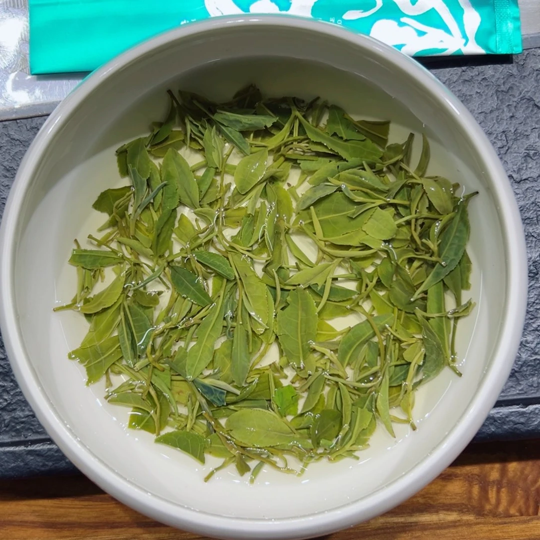 用***山日照绿茶秋茶-1斤