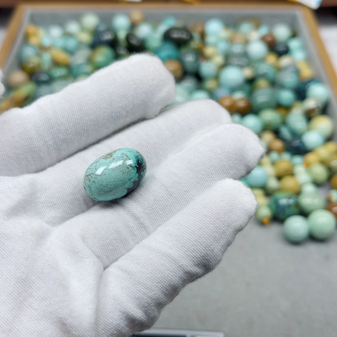 绿松石未镶嵌挂件