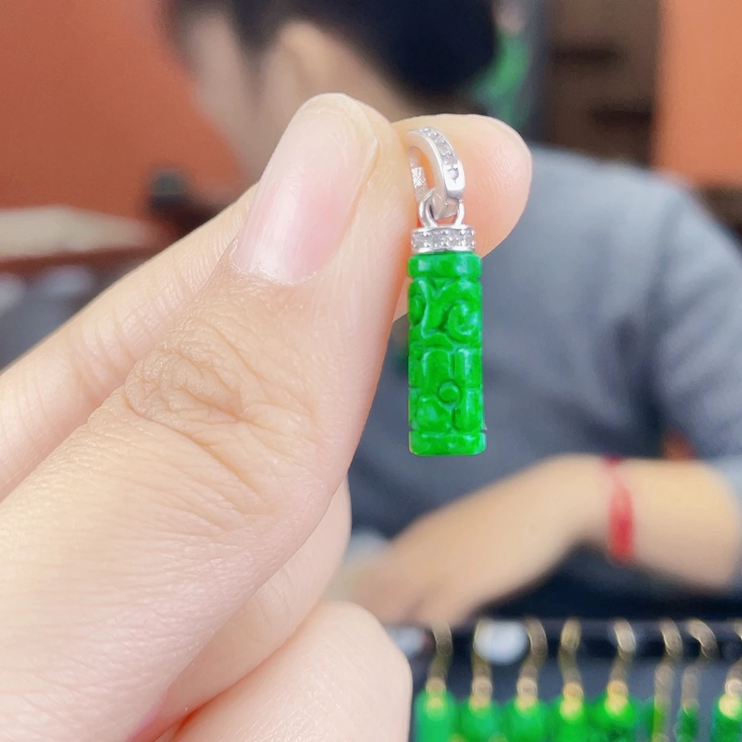 翡翠未镶嵌耳饰饰品