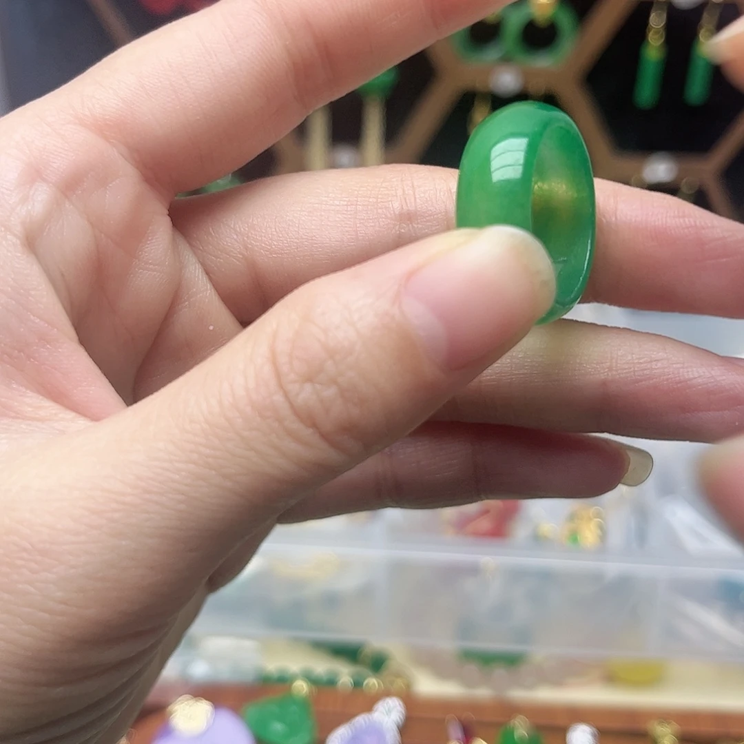 翡翠未镶嵌耳饰戒指宽