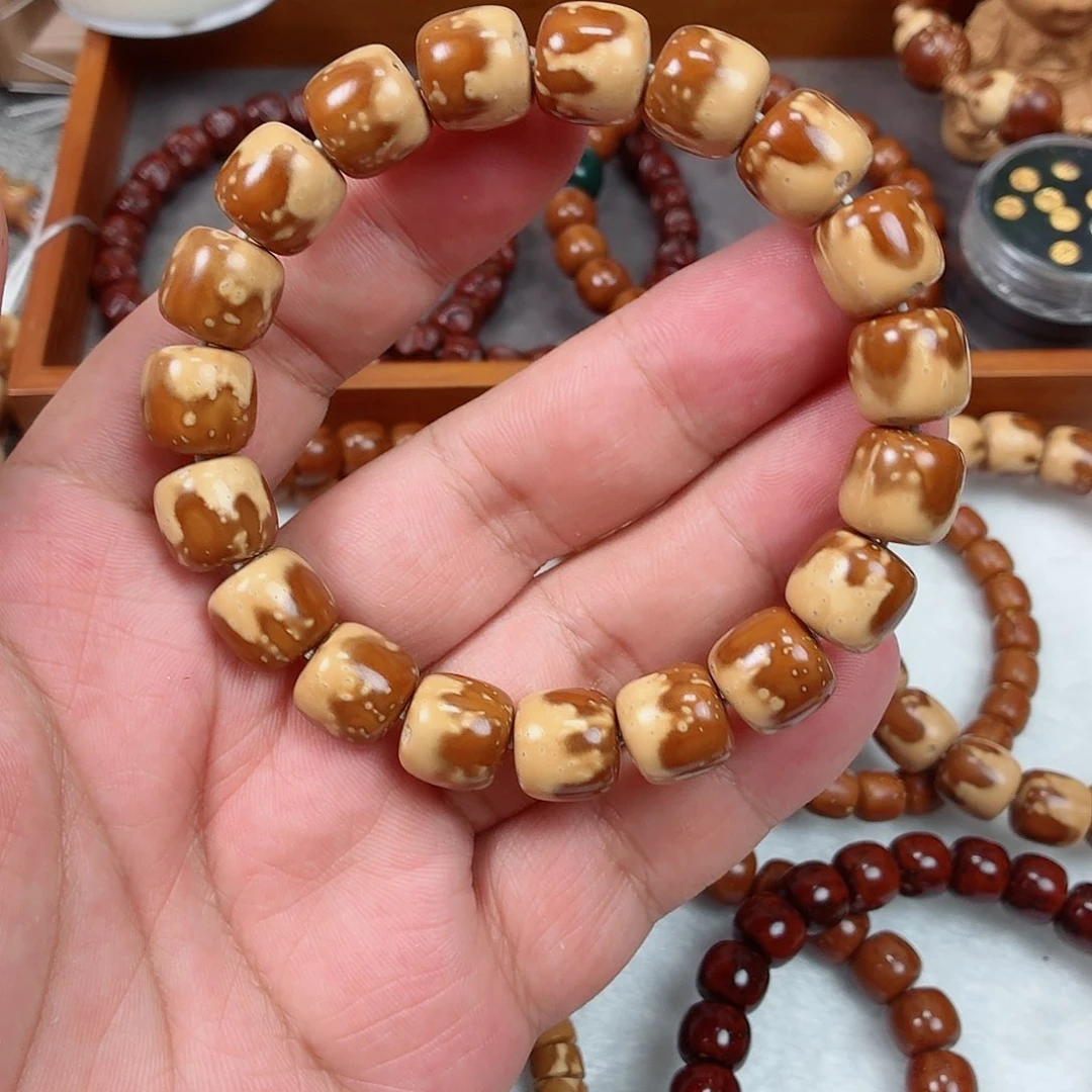 紫金鼠手串半山半水，老树油核