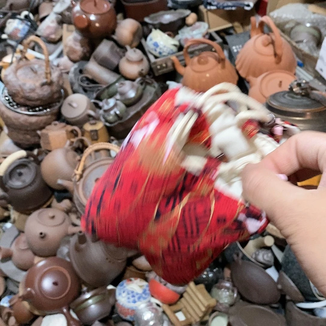 瓷片荷花的一种色彩和颜色