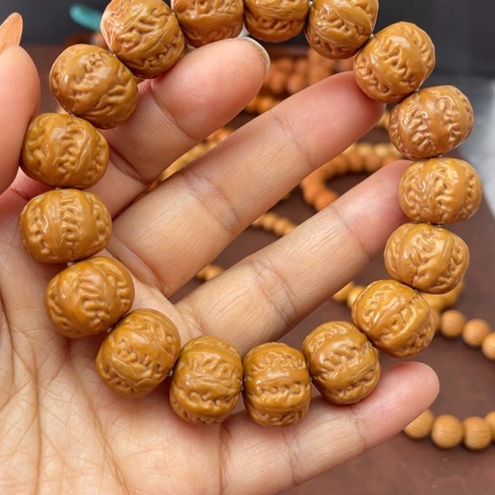 增***鸡吊坠猴头核桃京巴