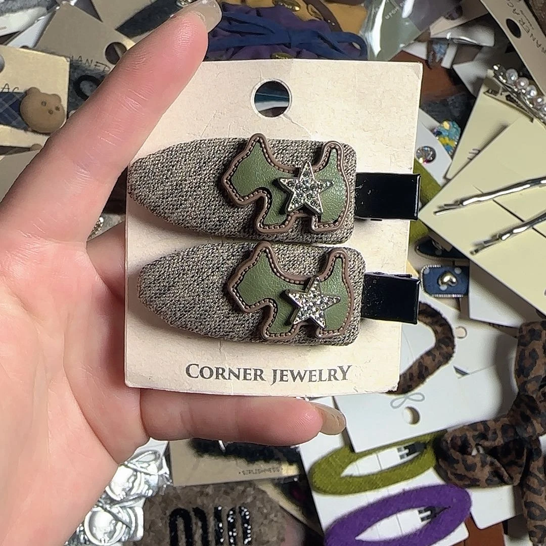 皮质非金属小狗压夹