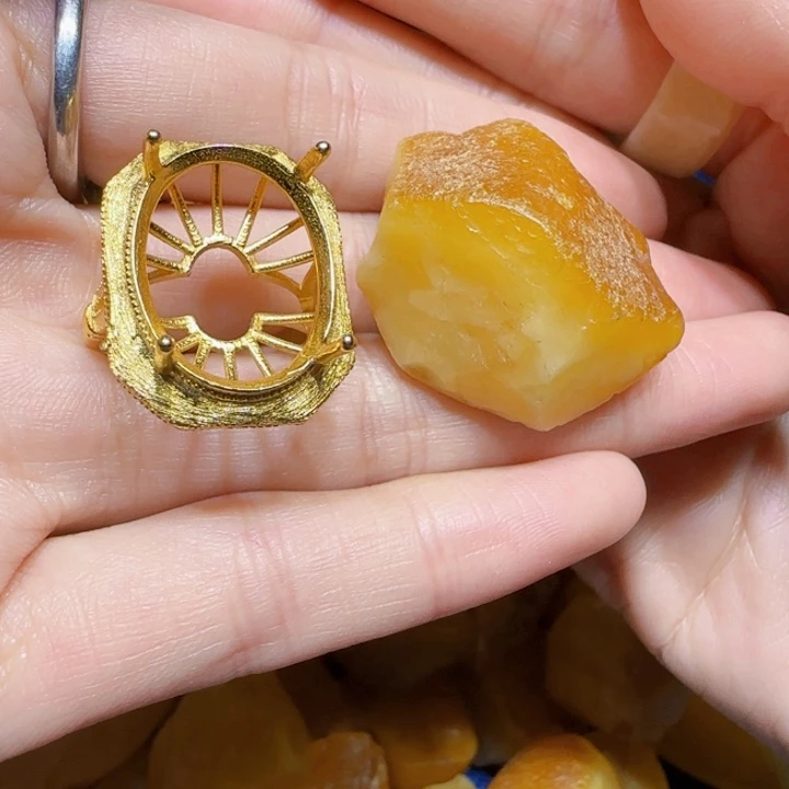 定制琥珀未镶嵌蜜蜡