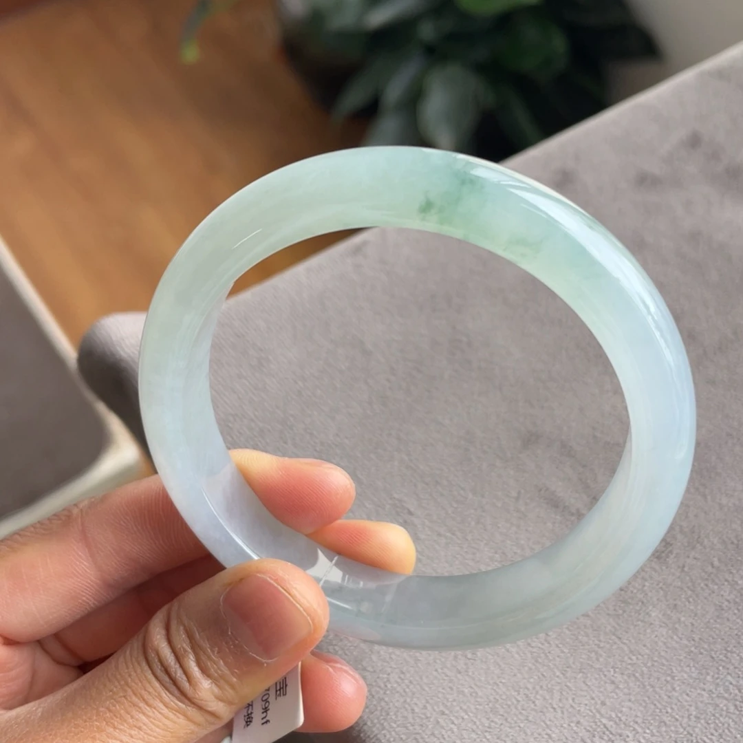 翡翠未镶嵌手镯冰透