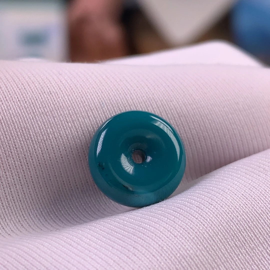 绿松石未镶嵌珠宝奇石11x4.3mm(683)