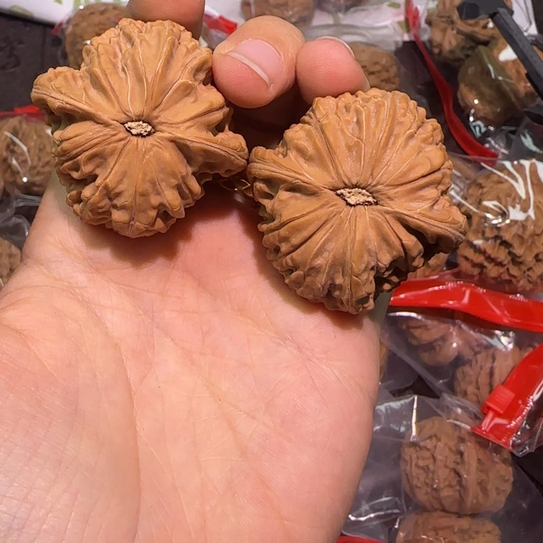 文玩核桃吊坠磨盘