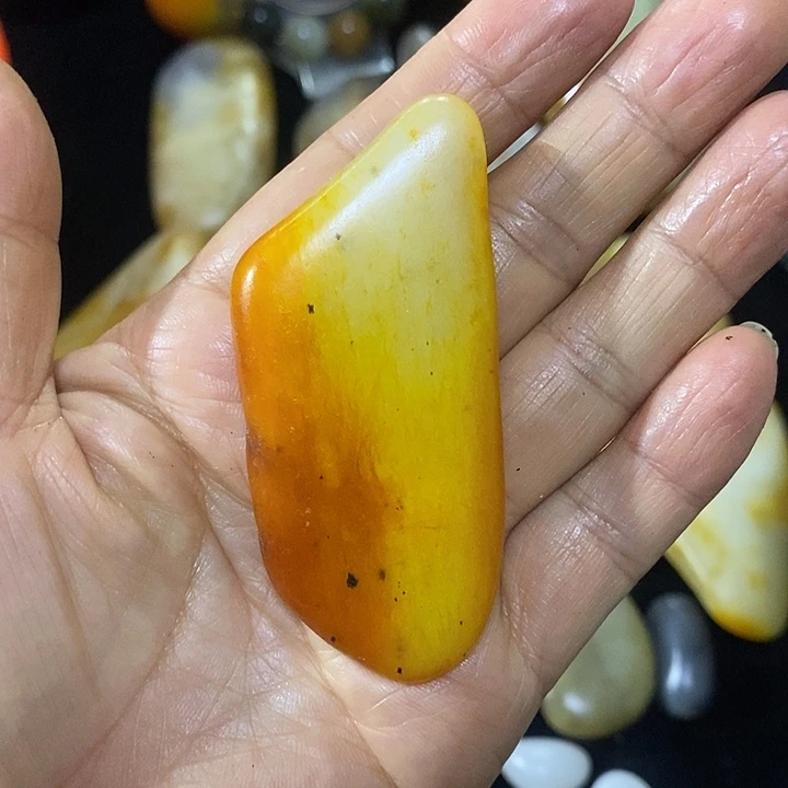 和田玉（糖玉）未镶嵌挂件