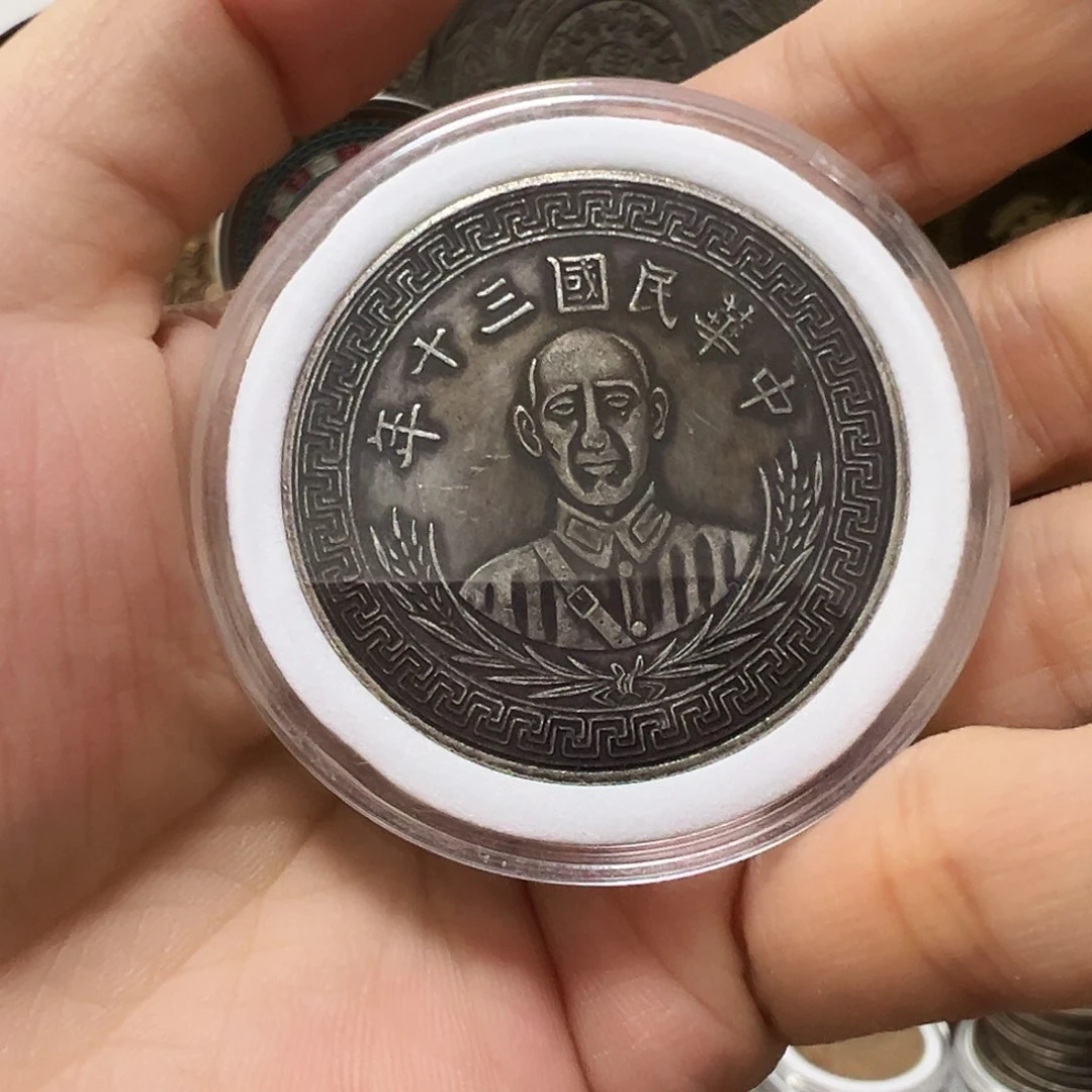 金属复古风格摆件