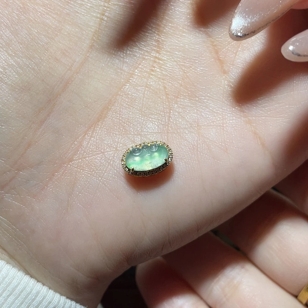 吊坠(不含链)18K金镶嵌翡翠