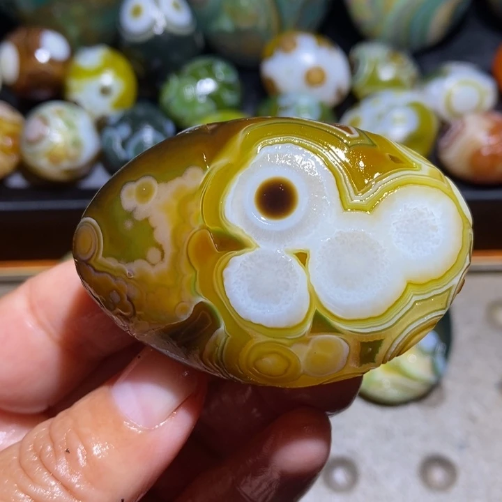未镶嵌玛瑙/玉髓珠宝半成品125