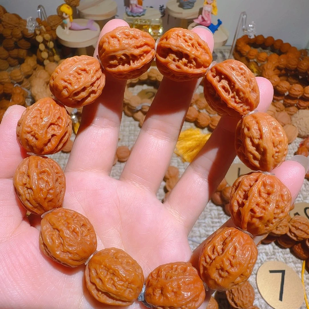 文玩核桃吊坠来财小枣