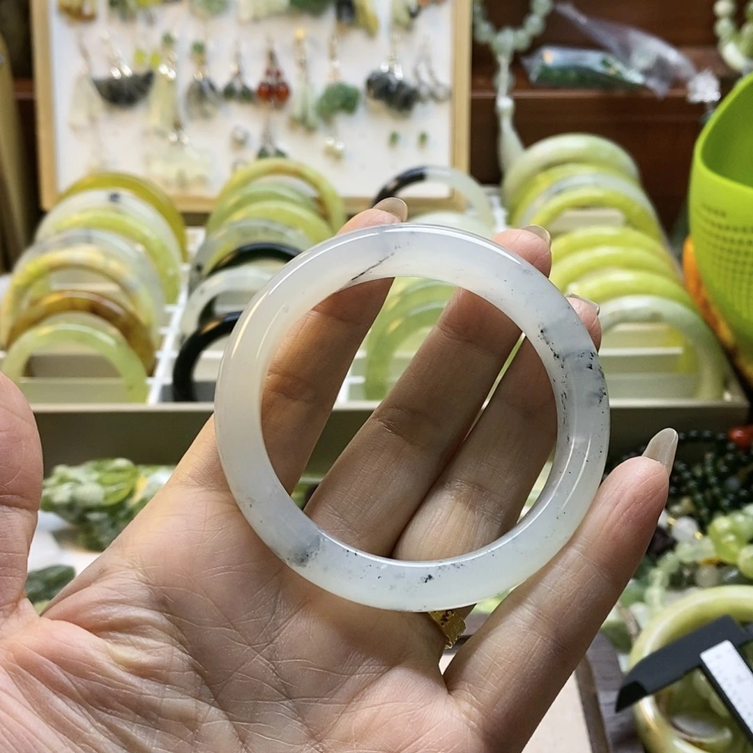 蛇纹石玉未镶嵌手镯咻*