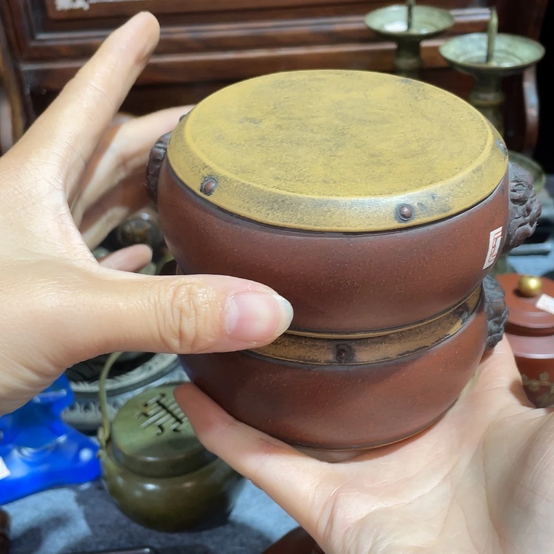 先***生有机玻璃摆件。小物件一对。