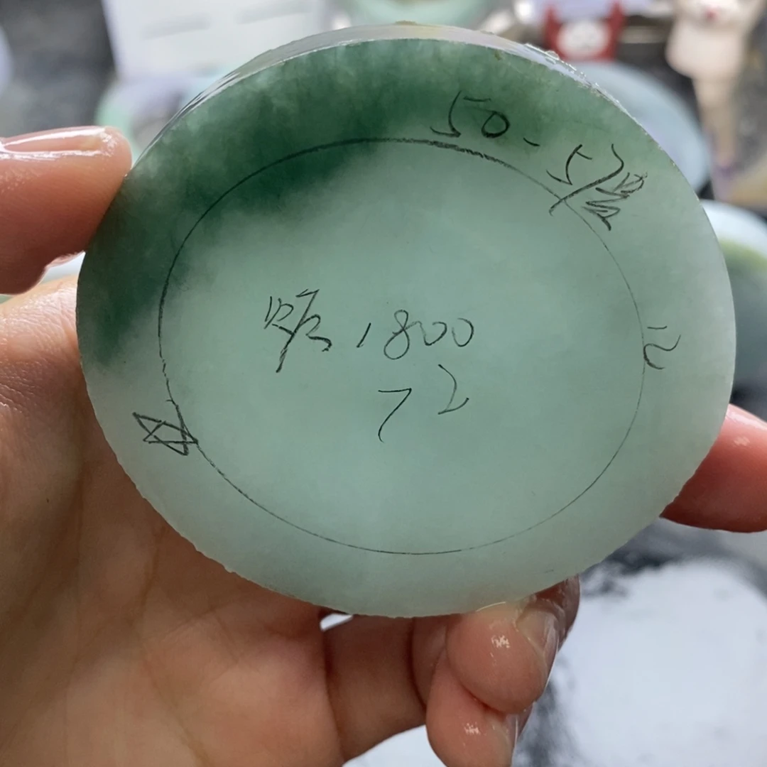 定制翡翠未镶嵌翡翠手镯