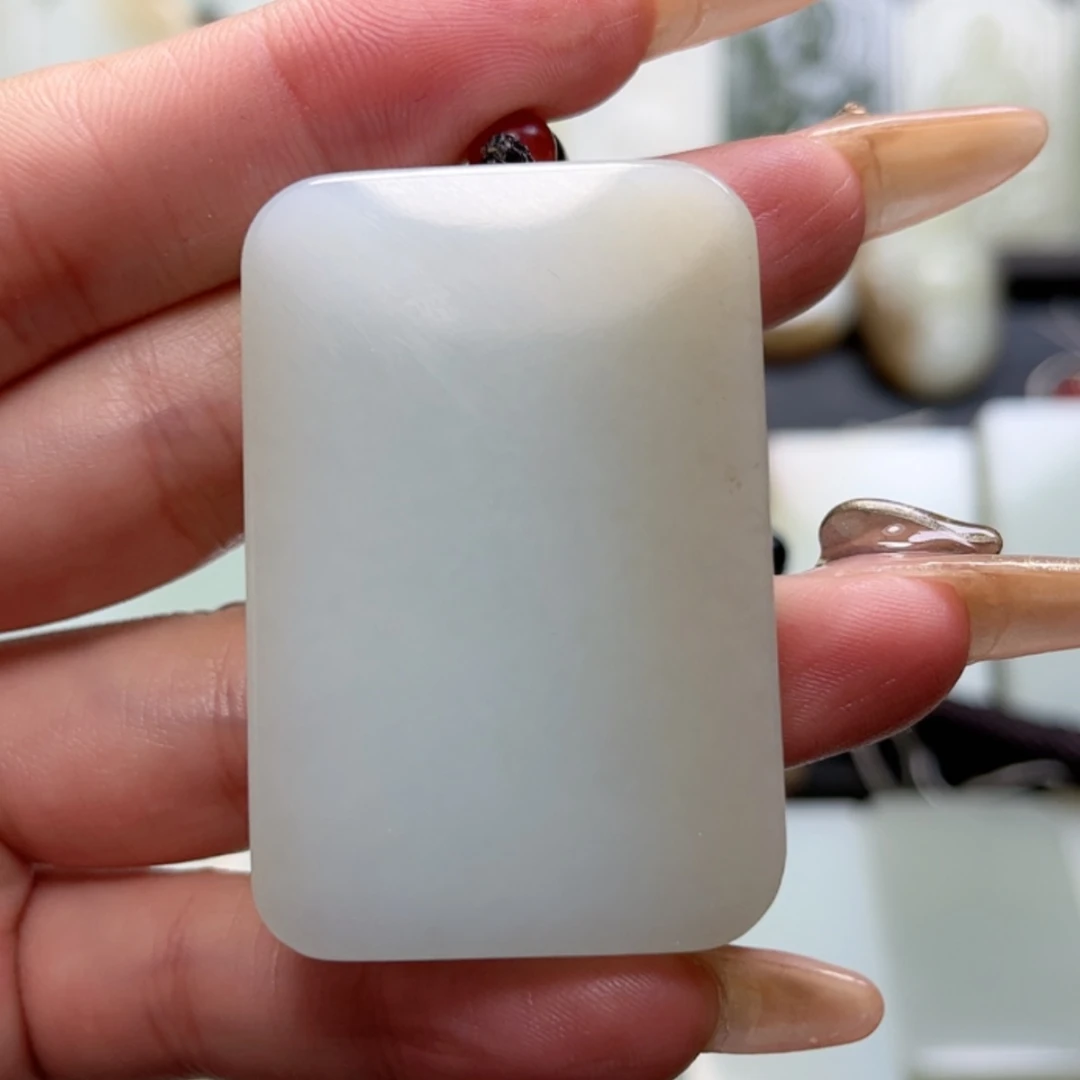 【闪购商品】颈饰未镶嵌和田玉