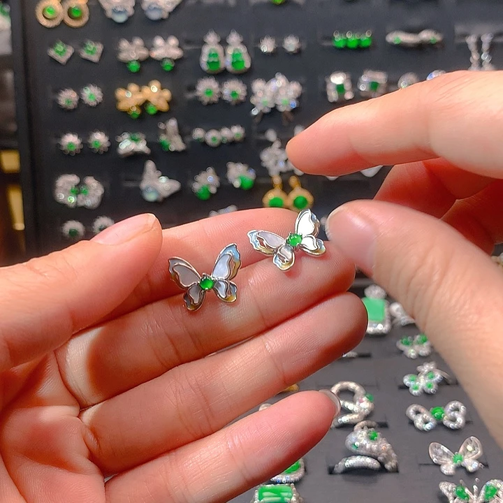 翡翠戒指银S925镶嵌蝴蝶