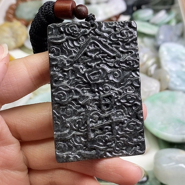 翡翠未镶嵌颈饰天然翡翠85