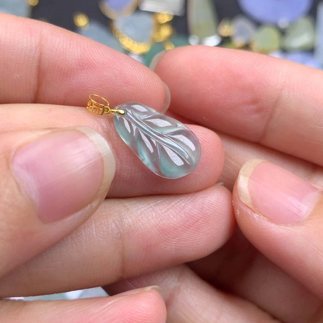 【闪购商品】翡翠18K金镶嵌颈饰翡翠