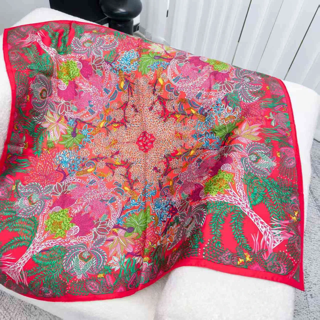 99新 Hermes/爱马仕 海囤J/爱马仕丝巾//bm88492