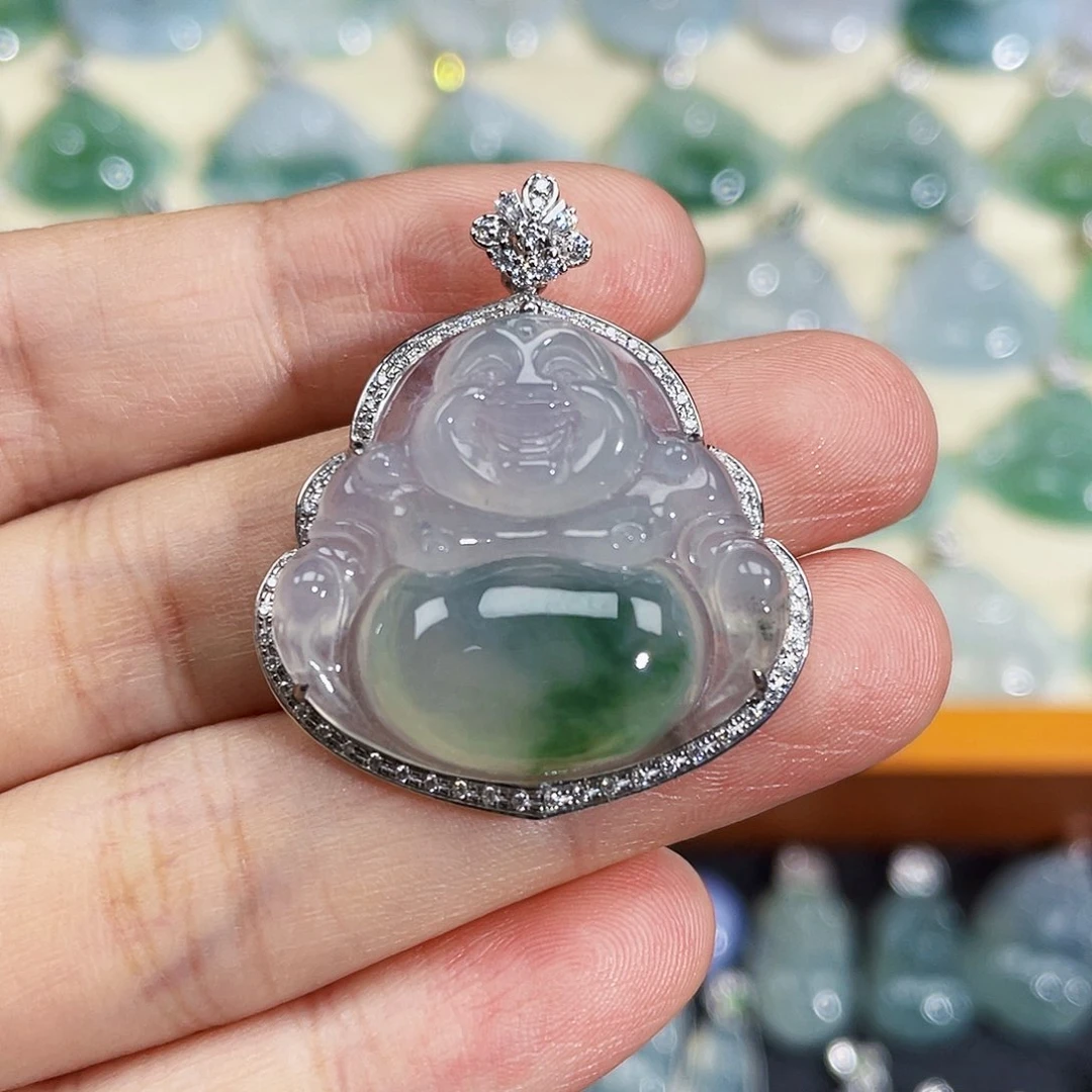 翡翠18K金镶嵌颈饰吊坠