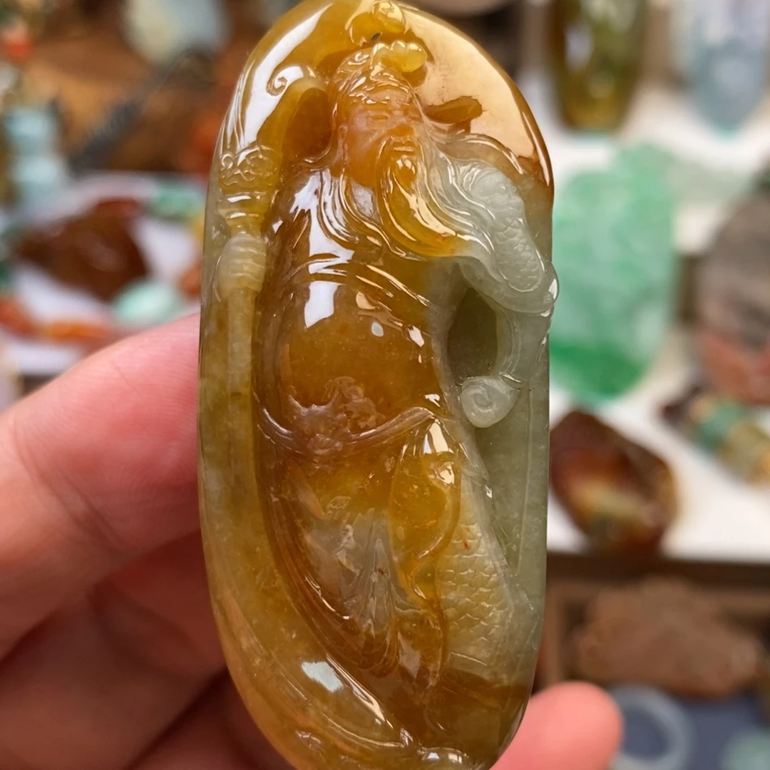 翡翠未镶嵌颈饰关二爷