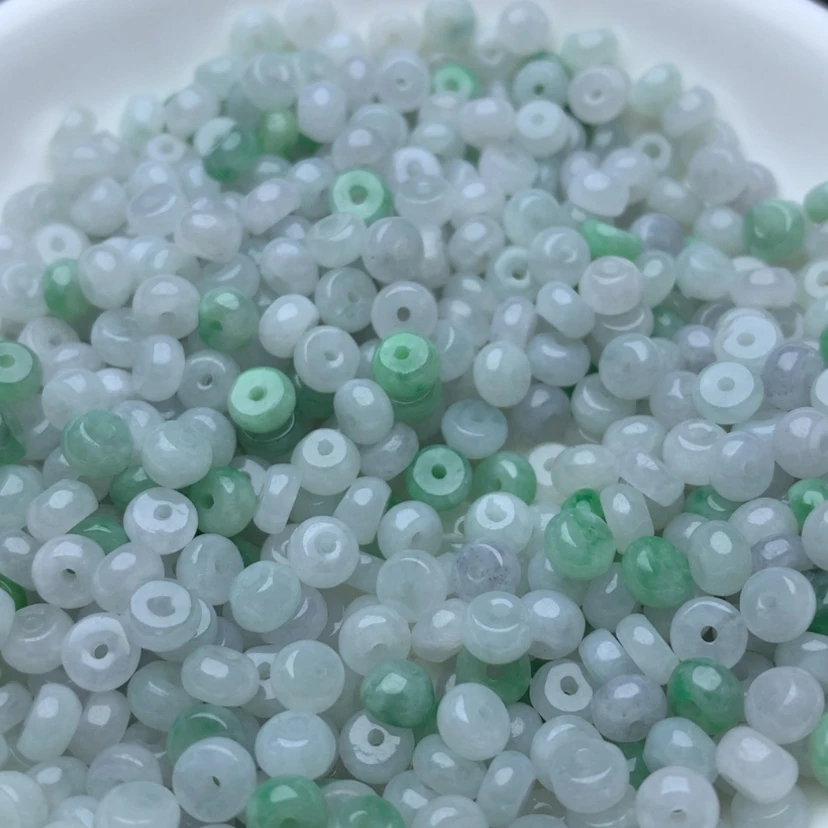 【闪购商品】翡翠手链未镶嵌卡3x5绿白算盘100颗