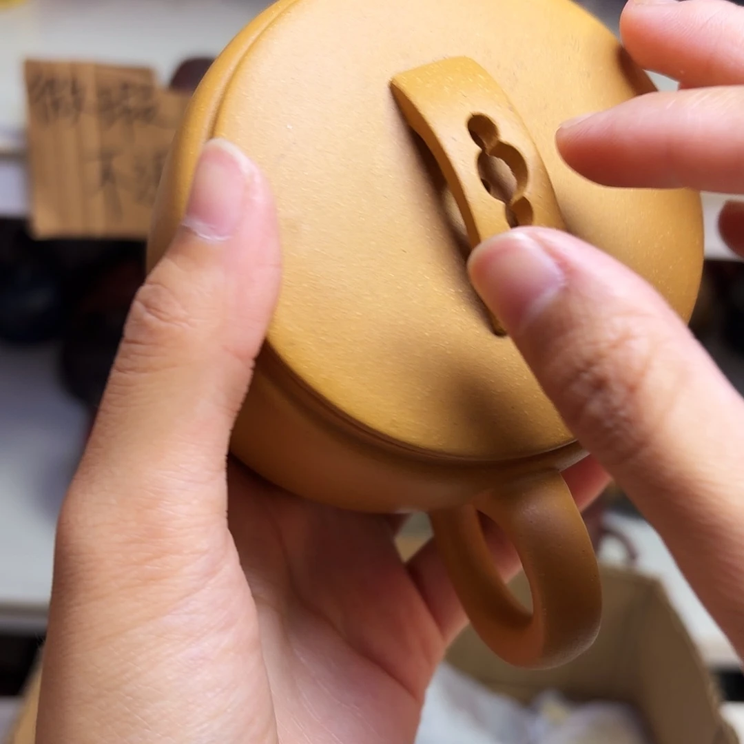 甄选宜兴本土紫砂壶