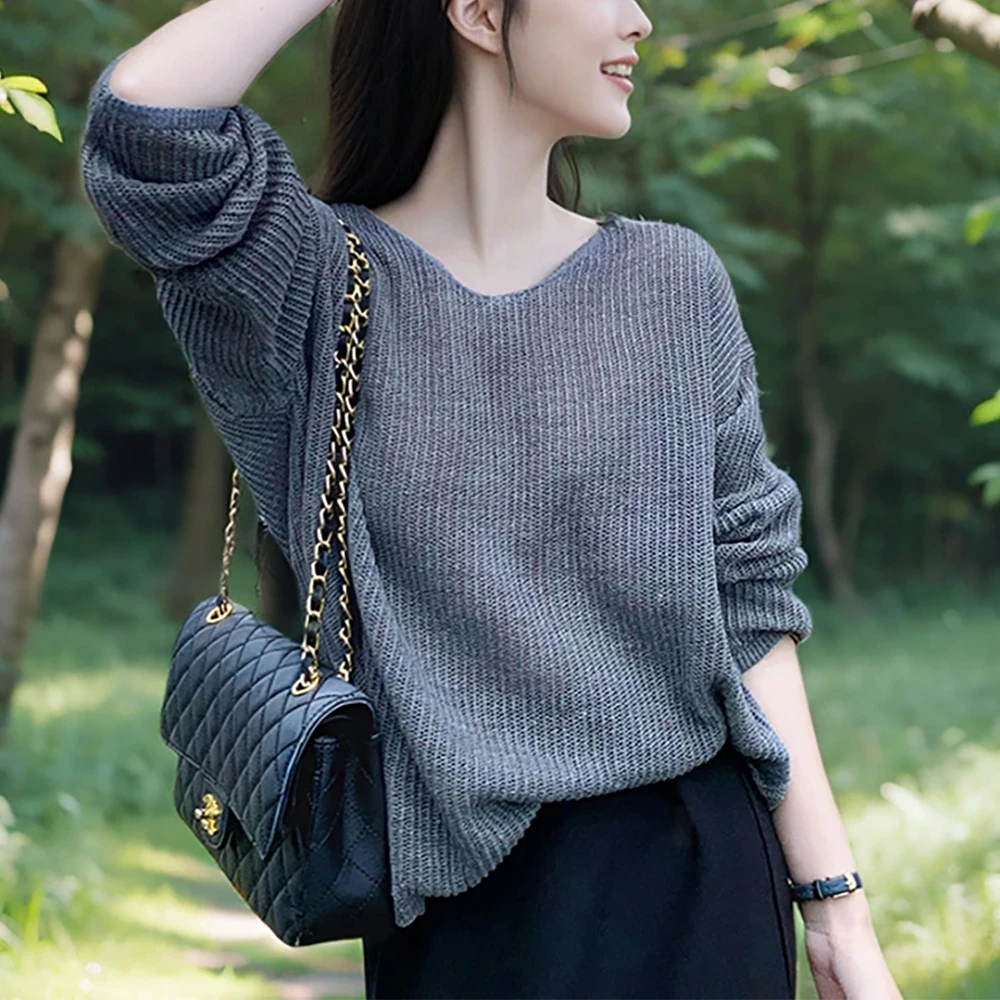 秋季女灰色V领针织衫软糯慵懒风宽松显瘦洋气内搭打底毛衣上衣