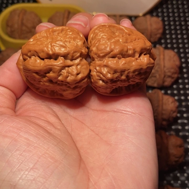 文玩核桃把件四开三角蛙