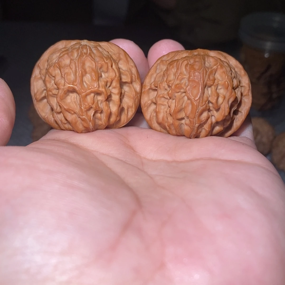 @***）桃核吊坠42磨盘。