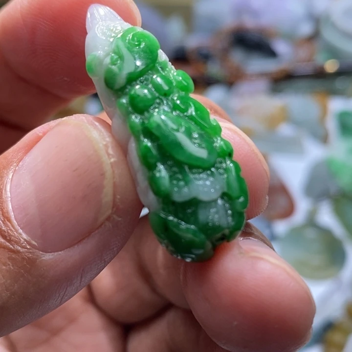 定制翡翠未镶嵌毛货