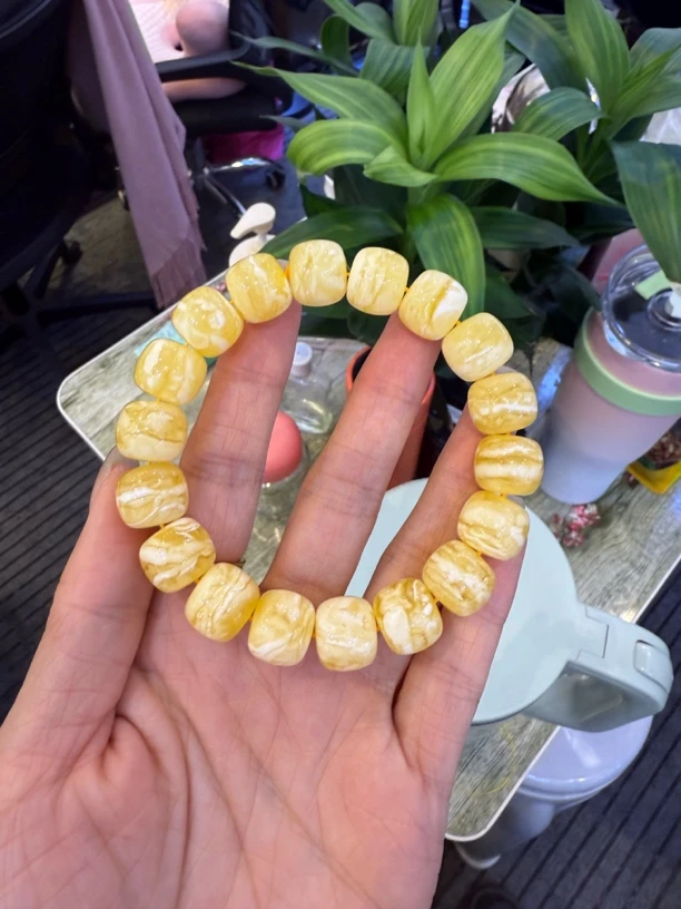天然琥珀蜜蜡瓷白虎皮纹精工老型手串