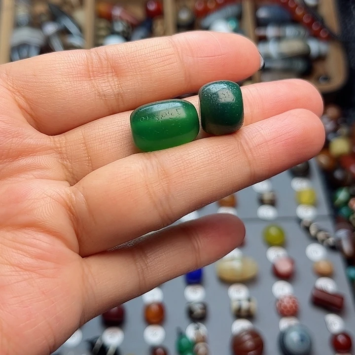 玛瑙/玉髓未镶嵌珠宝半成品歪*