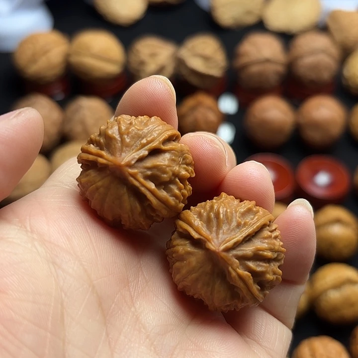 文玩核桃把件人***1文玩小手捻46