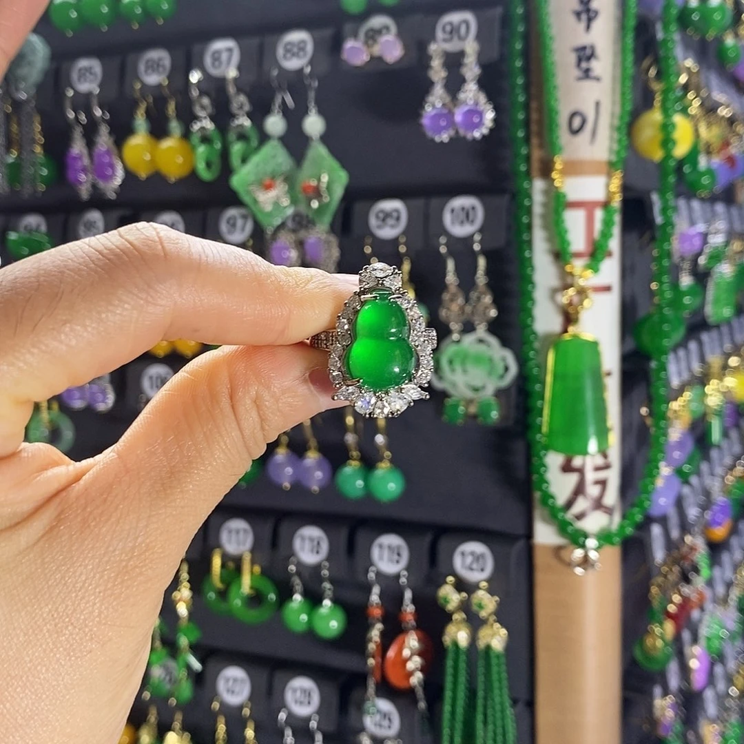 银S925镶嵌翡翠耳饰看