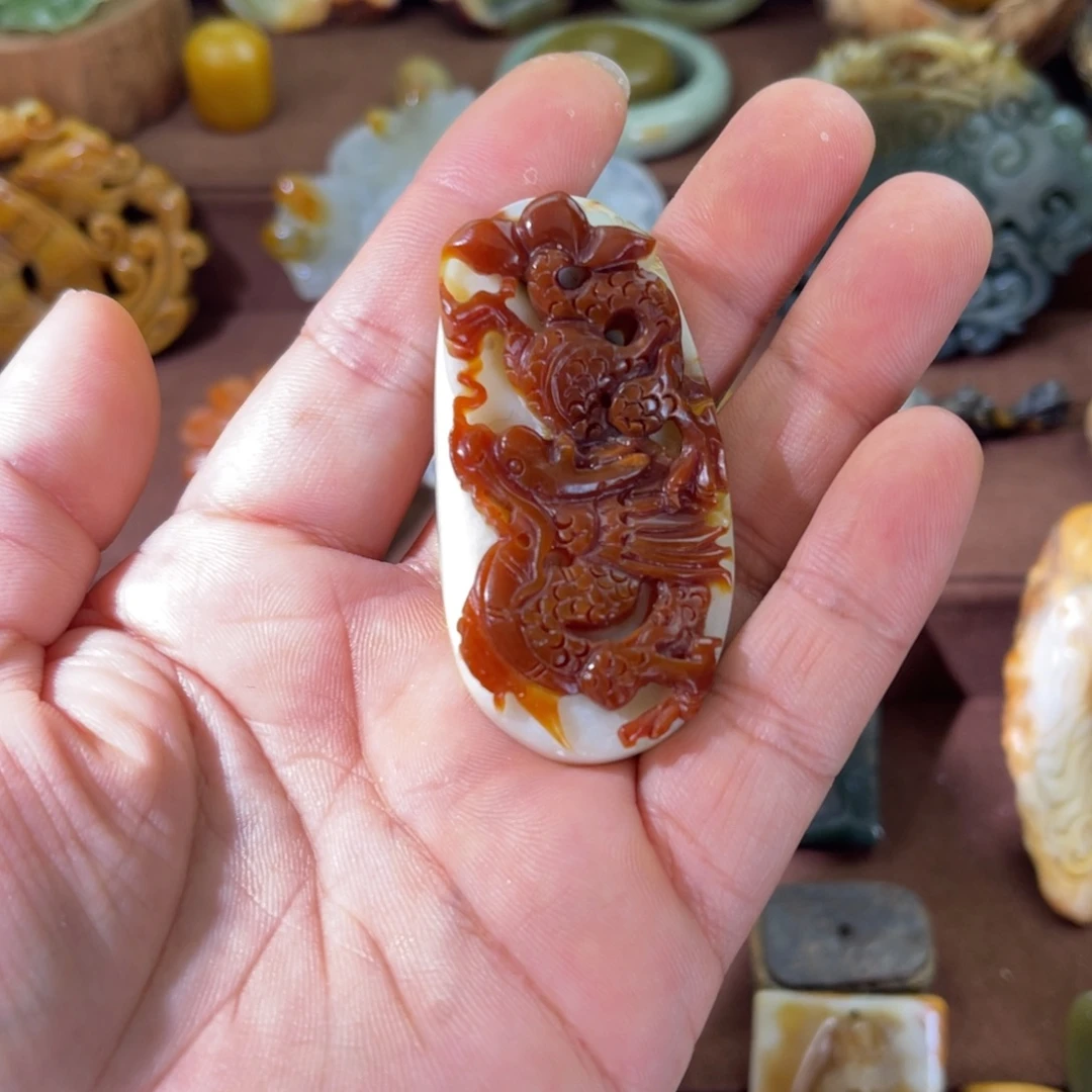 未镶嵌蛇纹石玉颈饰