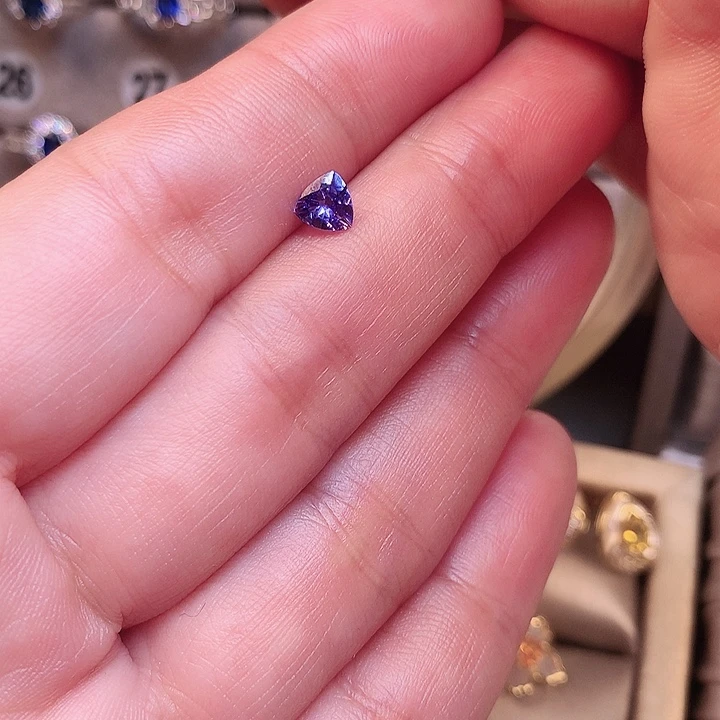 坦桑石裸石未镶嵌