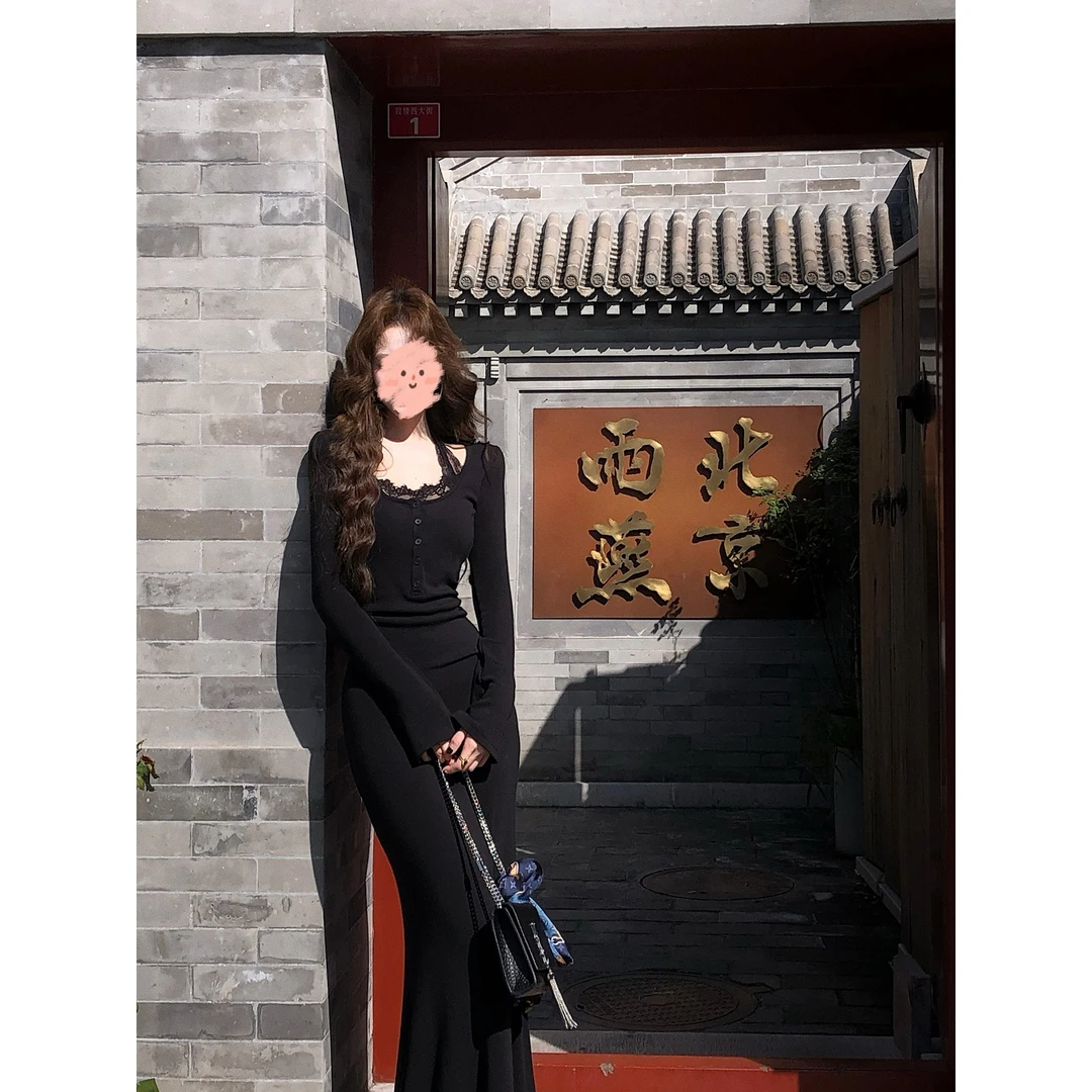 高弹针织蕾丝挂脖假两件鱼尾连衣裙子女装秋季新款修身显瘦包臀裙