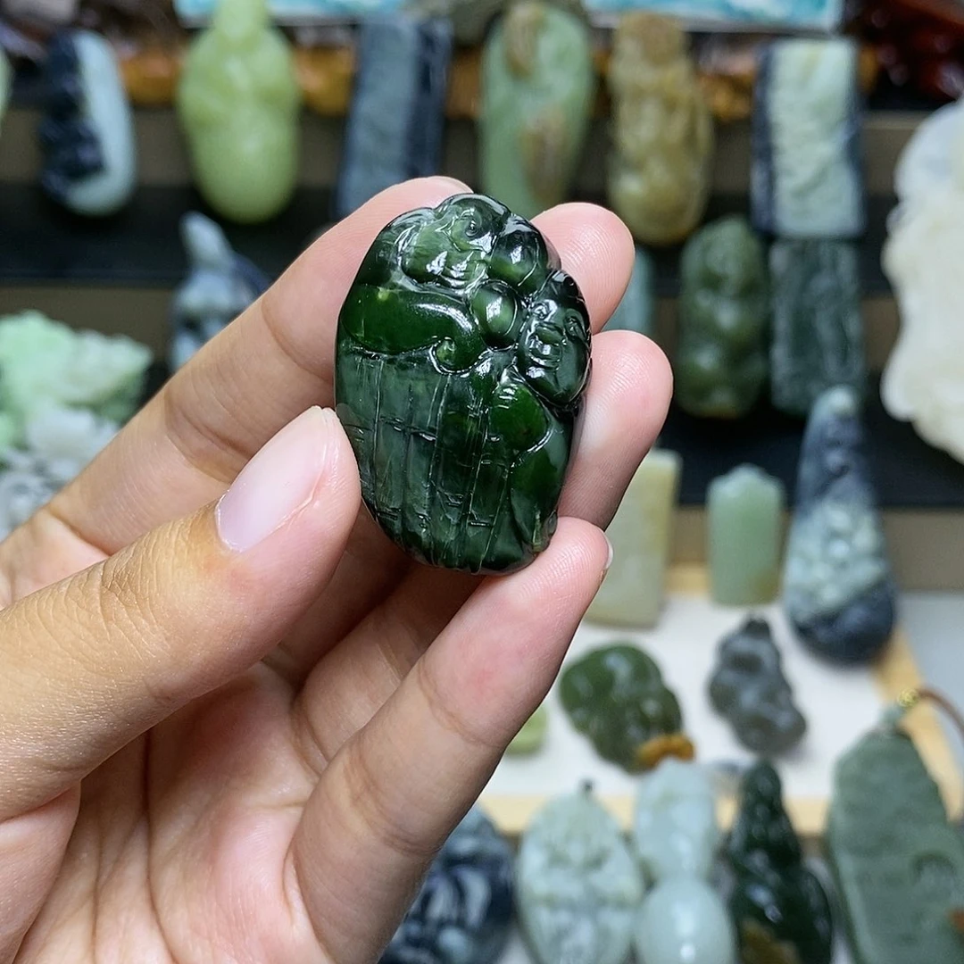 【闪购商品】颈饰未镶嵌和田玉