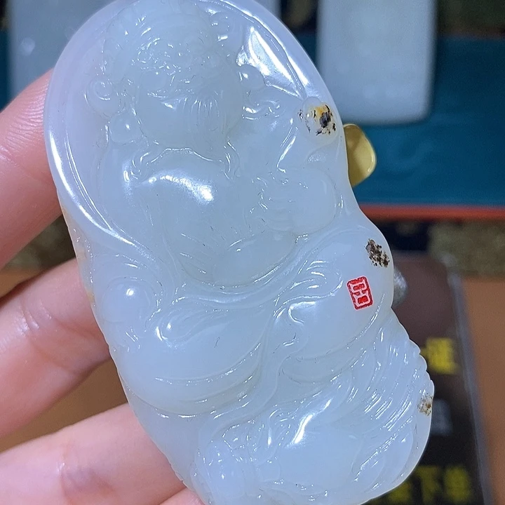 飞***天颈饰未镶嵌和田玉